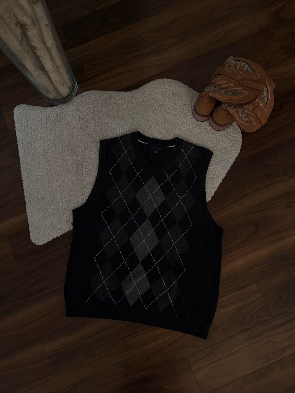 TOMMY HILFIGER BLACK ARGYLE SWEATER